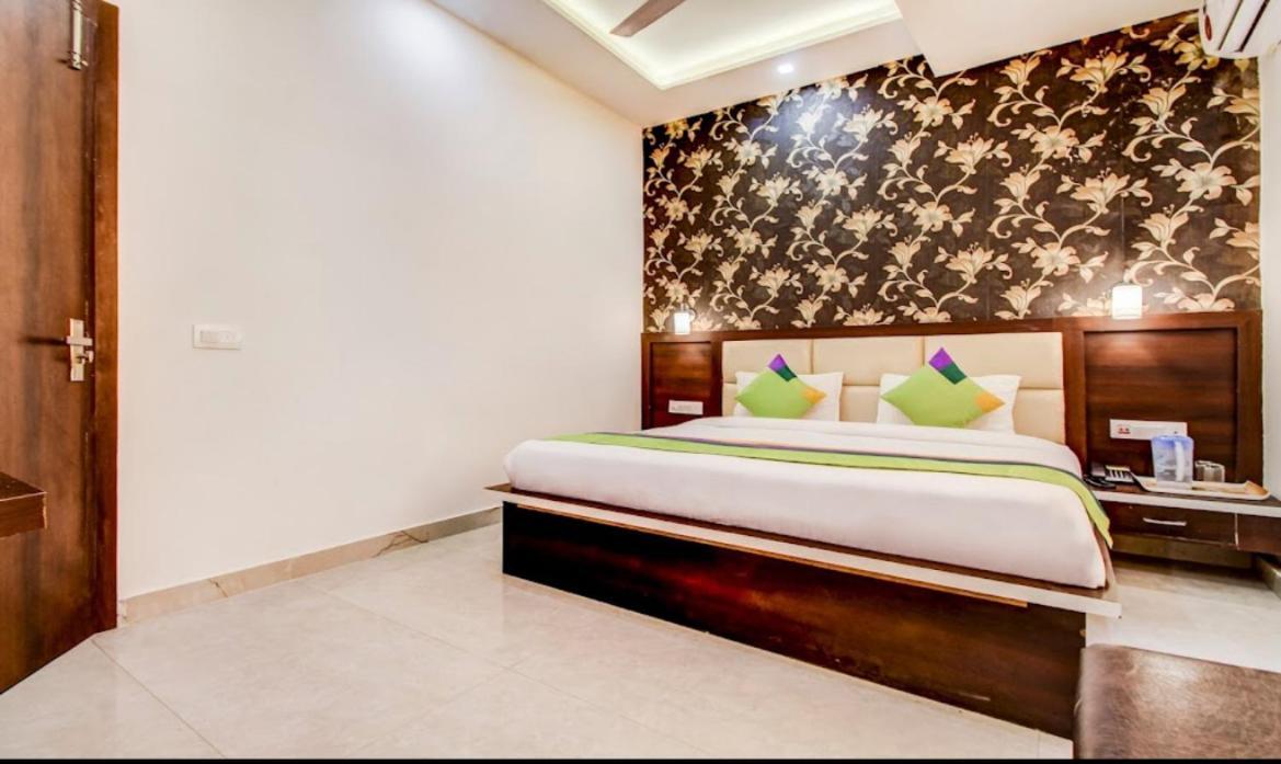 Hotel Whitehouse Ac Family Room Agra  Zewnętrze zdjęcie