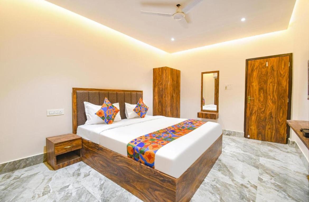 Hotel Whitehouse Ac Family Room Agra  Zewnętrze zdjęcie