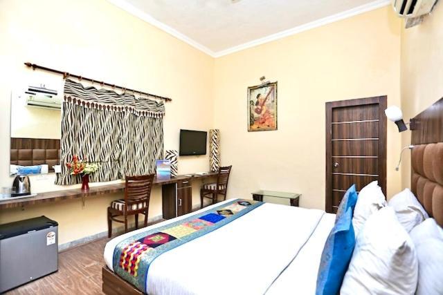 Hotel Whitehouse Ac Family Room Agra  Zewnętrze zdjęcie