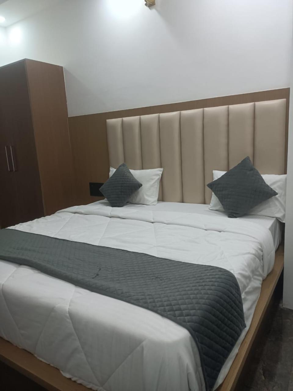 Hotel Whitehouse Ac Family Room Agra  Zewnętrze zdjęcie